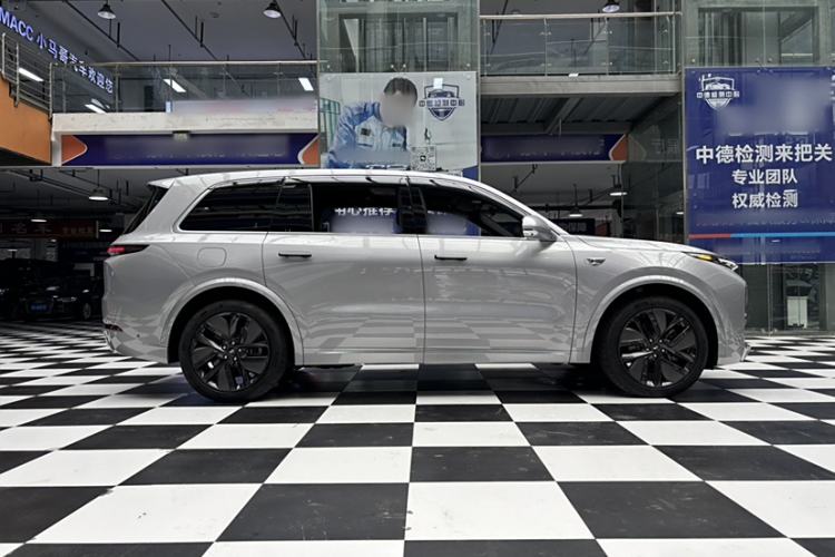 Used Li Auto L9 2022 Max model
