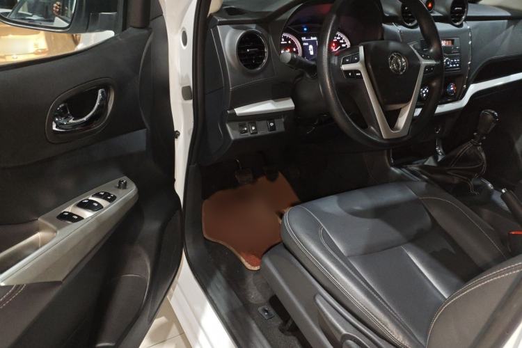 Used Dongfeng Ruichi 6 2023 Revised Version 2.3T Manual Two-Wheel Drive Diesel Standard Trim with Long Cargo Bed
