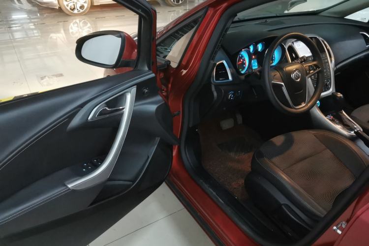 Used Buick GT 2014 XT 1.6L Automatic Fashion Edition
