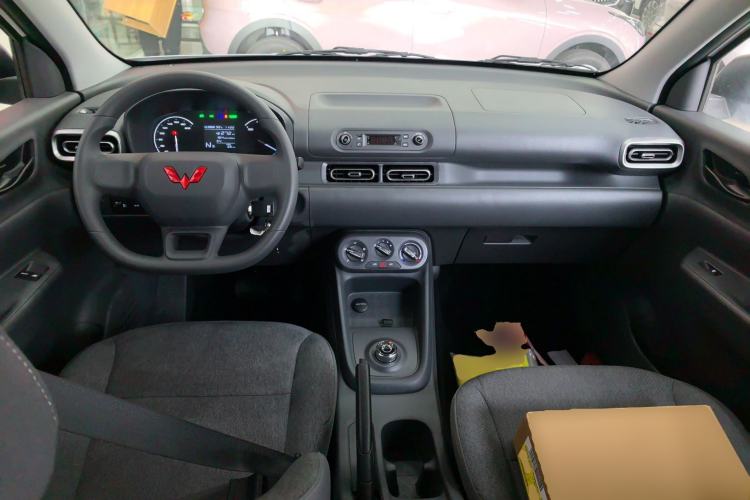 Used Wuling Hongguang New Energy 2024 All-Electric Model 300KM Practical Version
