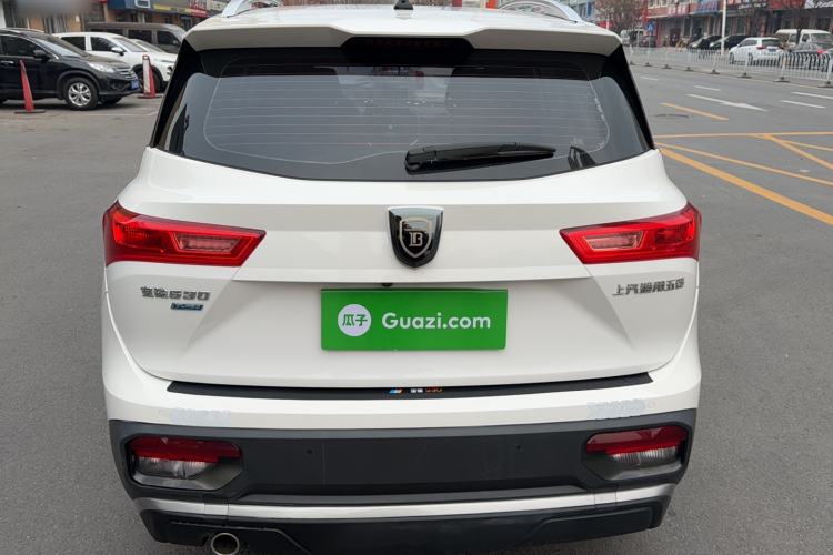 Used Baojun 530 2021 Global Car Anniversary Edition 1.5T Manual Luxury Model 6 Seats
