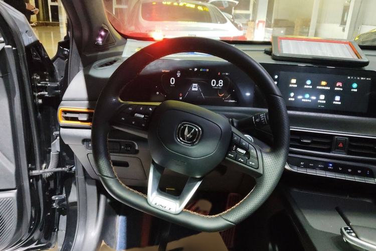 Used Changan UNI-T 2022 1.5T Prestige Version
