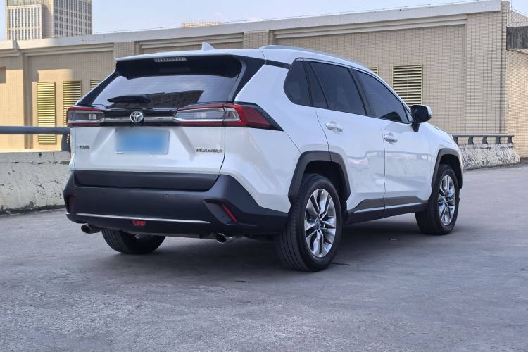 Used Toyota Wildlander 2022 2.0L CVT Two-Wheel Drive Luxury PLUS Edition
