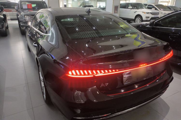 Used Audi A7L 2024 45TFSI quattro S-line Visionary Edition Flow Crystal Package