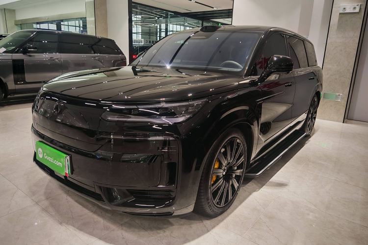 Used Denza N9 2025 Flagship Model
