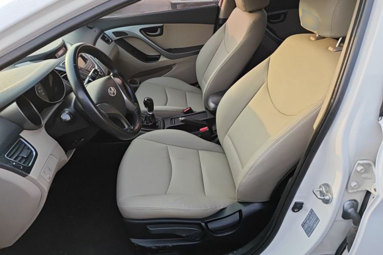 Used Hyundai Elantra 2012 1.6L Manual Fashion Edition