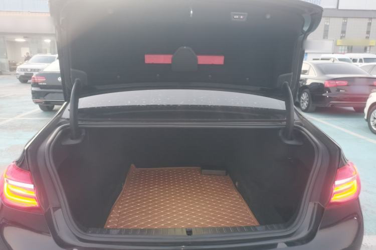 Used BMW 7 Series 2017 730Li Leading Model