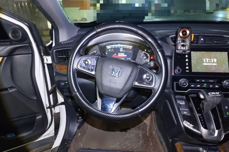 Used Honda CR-V 2017 240TURBO CVT Front-Wheel Drive Fashion Edition
