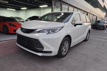 Used Toyota Sienna 2021 2.5L Hybrid Premium Edition