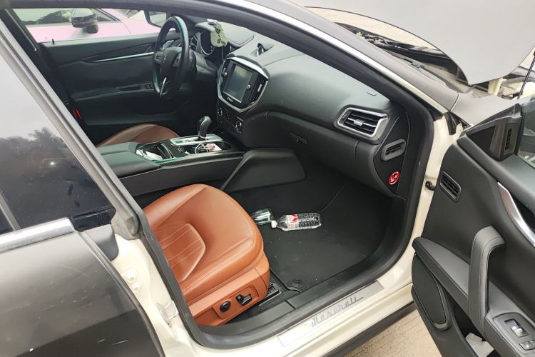 Used Maserati Ghibli 2014 3.0T Standard Edition
