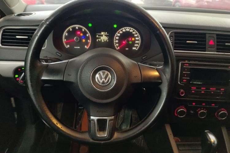 Used Volkswagen Sagitar 2014 Revised Version 1.6L Automatic Comfort Edition
