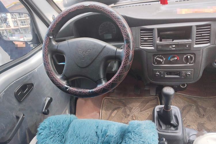 Used Wuling Zhiguang 2023 1.5L Practical Version 5/7 Seats
