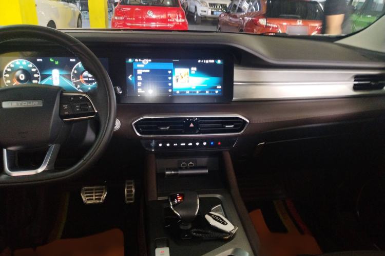 Used Jetour X90 PLUS 2023 Facelift 1.6TD DCT Villa 7-Seater
