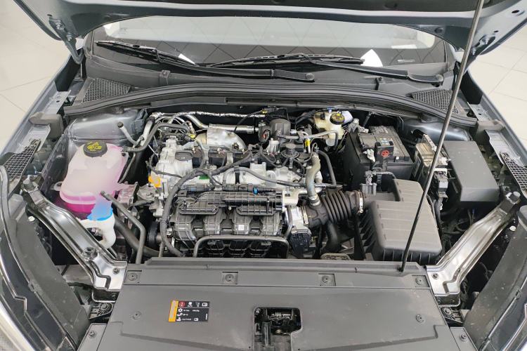 Used Roewe i5 2023 1.5L CVT Luxury Edition
