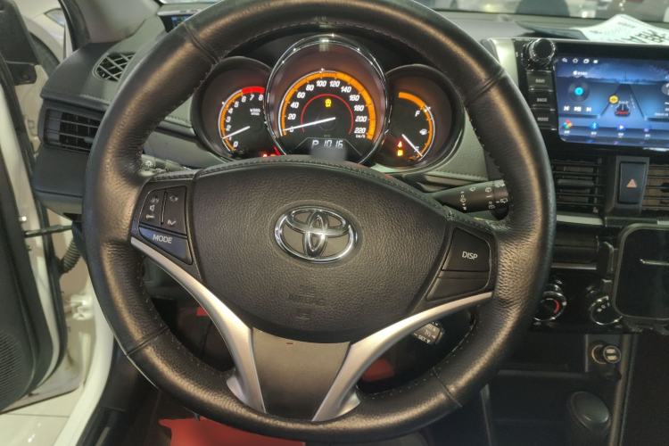 TDK.VehicleDetails.img