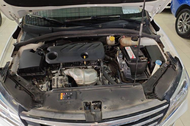 Used Roewe i5 2020 1.5L Automatic 4G Connect Luxury Flagship Edition
