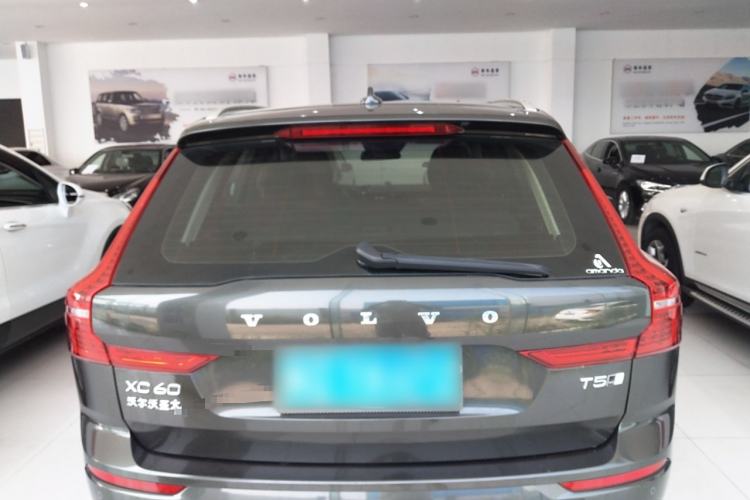 Used Volvo XC60 2019 T5 4x4 Smart Edition China VI Standard
