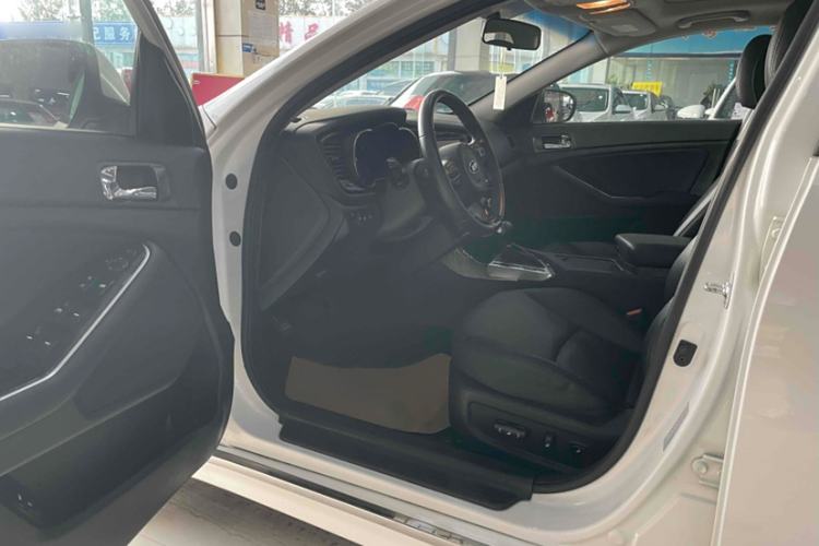 Used Kia K5 2015 2.0L Automatic LUX
