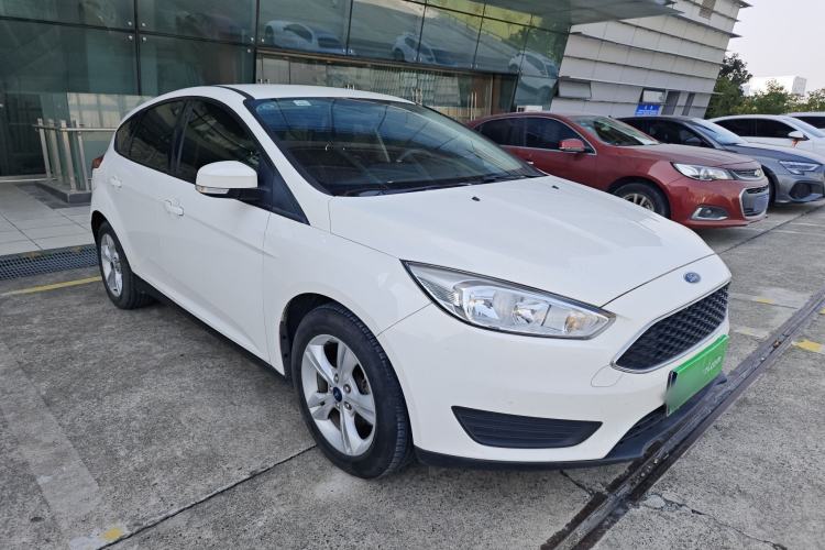 Used Ford Focus 2018 Hatchback Classic 1.6L Automatic Comfort Plus SmartDrive Edition
