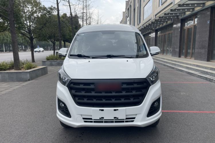 Used Jinbei Gold Hiace 2024 2.0L Travel Lion 9-Seater Central Air Conditioning
