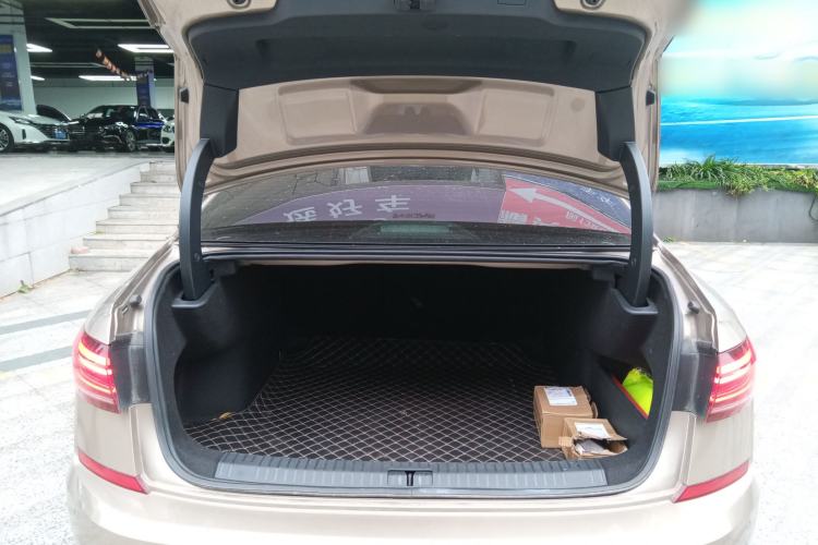 Used Volkswagen Passat 2022 330TSI Luxury Edition
