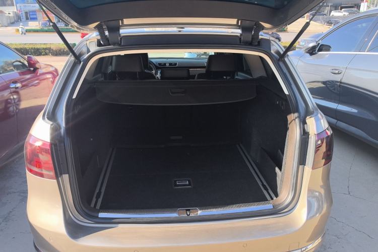 Used Volkswagen Magotan 2012 Travel Edition 2.0 TSI Luxury Version