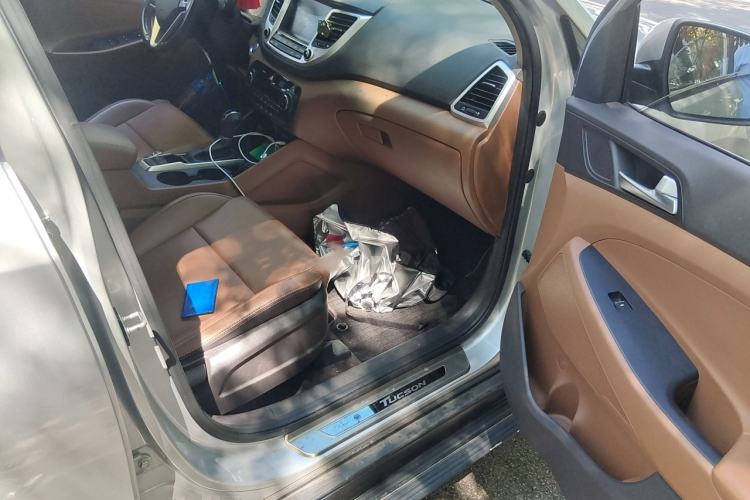 Used Hyundai Tucson 2015 1.6T Dual-Clutch Two-Wheel-Drive Smart Model
