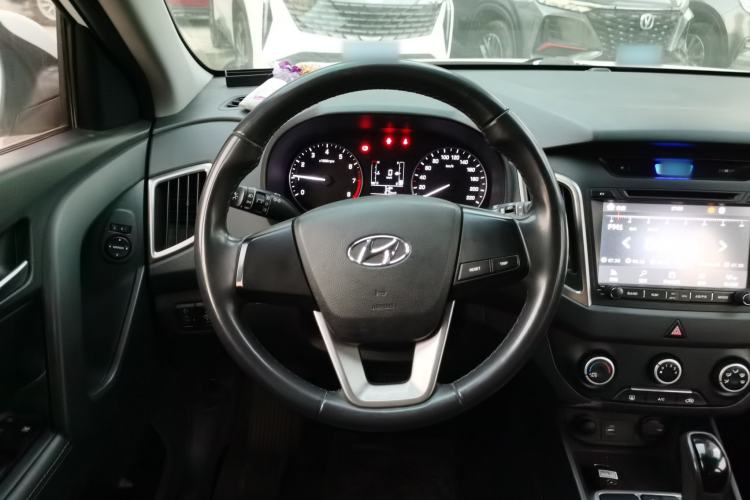 Used Hyundai ix25 2015 1.6L Automatic Two-Wheel Drive Smart GLS Trim
