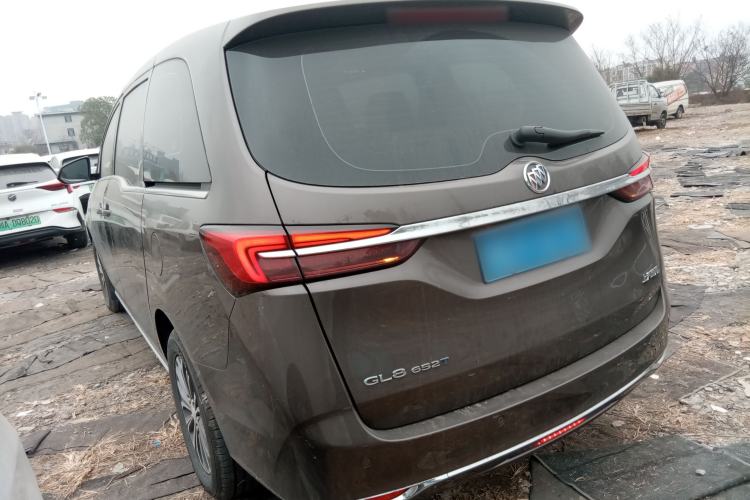 Used Buick GL8 2023 Land Executive Class Comfort Model
