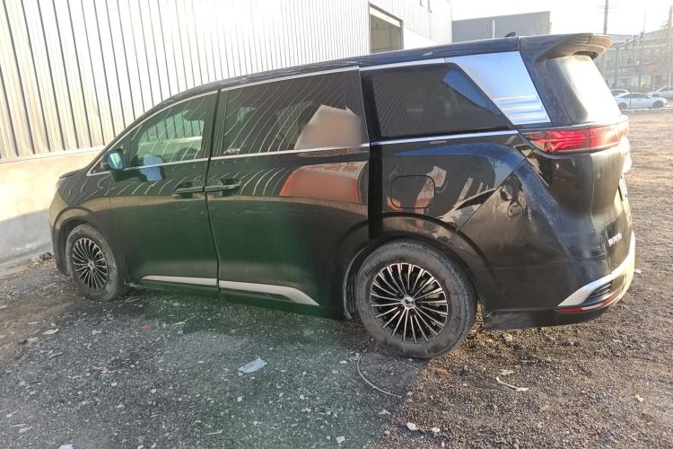 Used Denza D9 2024 DM-i 980 Four-Wheel Drive Prestige Model
