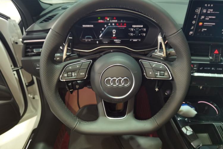 Used Audi A4L 2025 2 Million Units Enjoyment Version 40 TFSI Luxury Dynamic Edition
