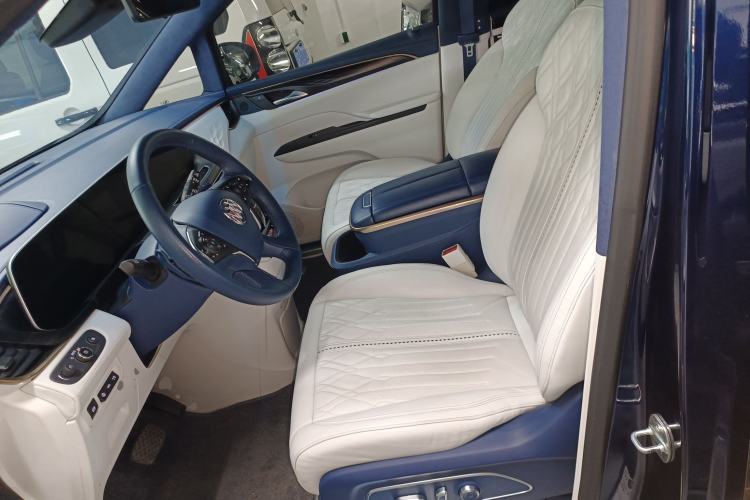 Used Buick GL8 2020 Avenir Avia Four-Seat Luxury Edition
