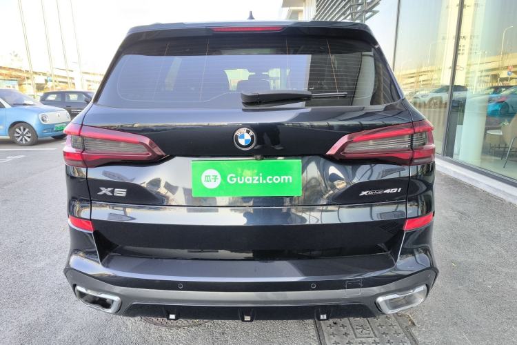 Used BMW X5 2021 xDrive40i Luxury Model with M Sport Package
