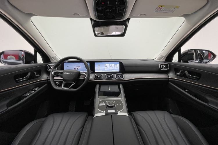 Used Chery Tiggo 9 2025 2.0T Dual-Clutch Two-Wheel Drive Comfort Edition 5 Seats
