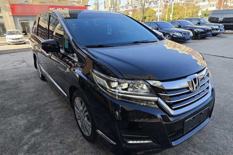 Used Honda Elysion 2016 2.4L Classic Edition
