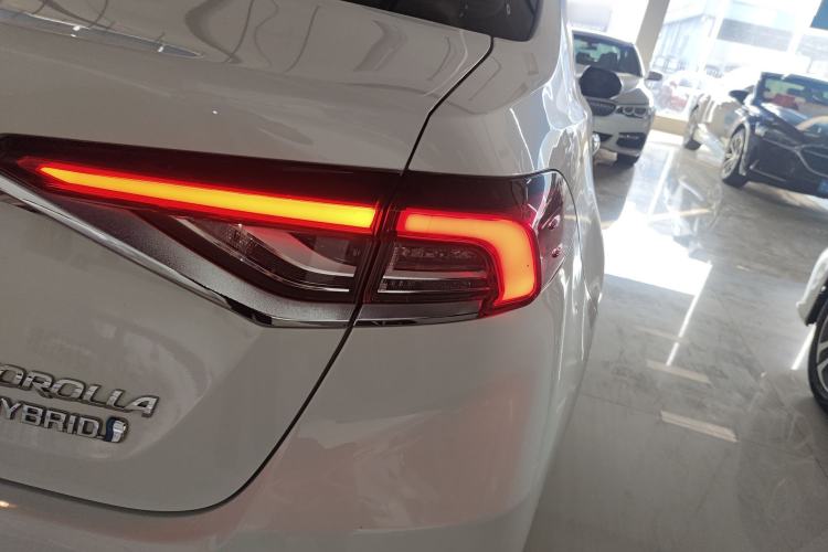 Used Toyota Corolla 2022 Dual-Motor 1.8L E-CVT Pioneer Edition
