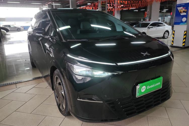 Used XPeng X9 2024 702 Ultra-Long Range Max
