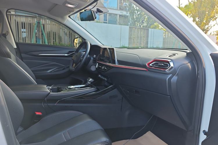 Used Oshan X5 2021 1.6L CVT Luxury Model
