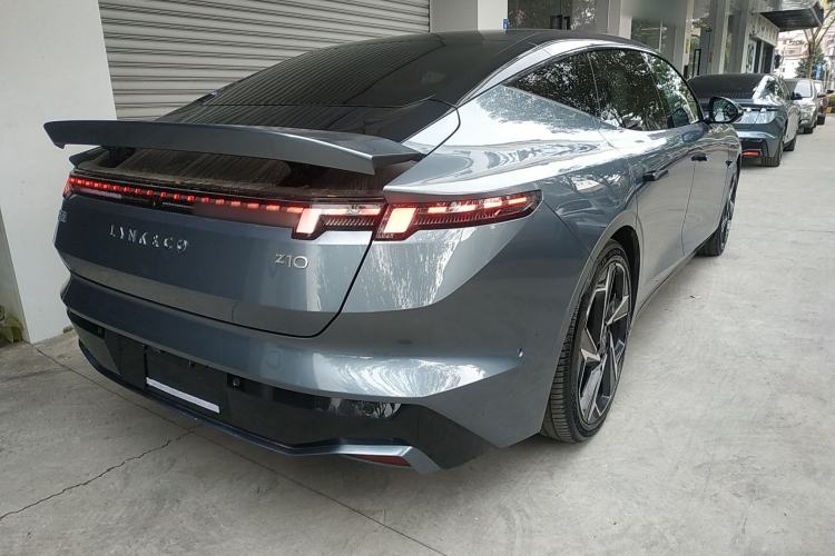 Used Lynk & Co Z10 2025 95 kWh 702 km All-Wheel Drive Intelligent Driving Ultra