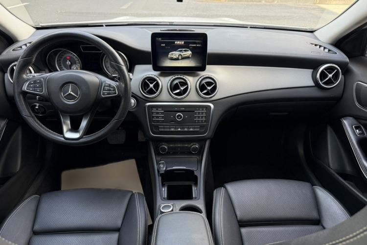 Used Mercedes-Benz GLA 2016 GLA 200 Fashion Model
