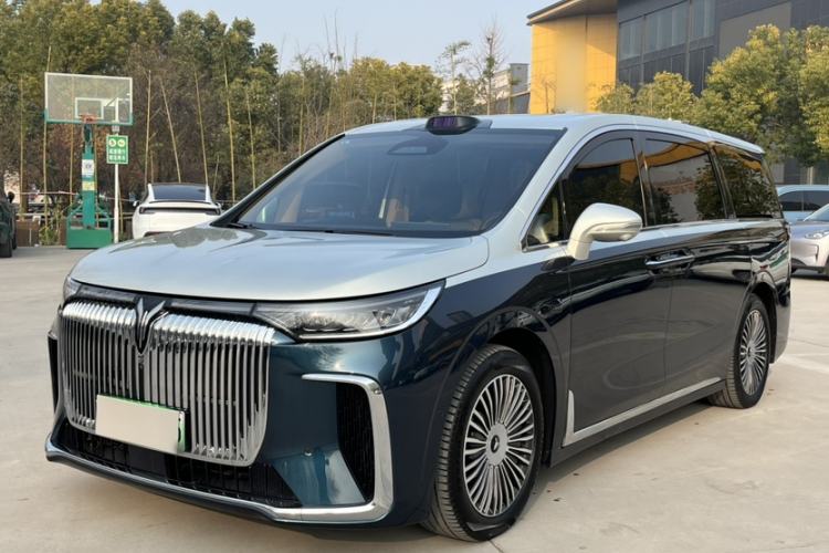 Used VOYAH Dream 2025 PHEV Four-Wheel-Drive Flagship Version – Qiankun Edition
