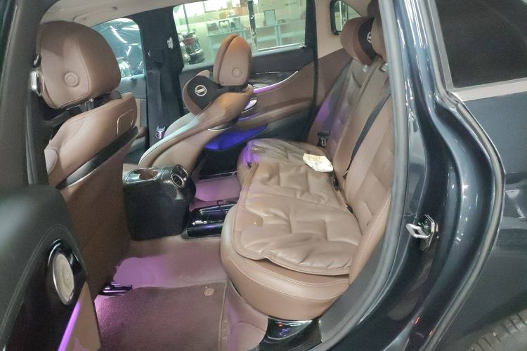 Used Mercedes-Benz E-Class 2018 Facelift E 200 L Sport Edition
