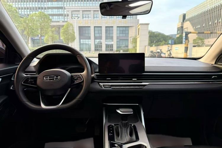 Used Geely Auto Emgrand 2022 4th Generation 1.5L CVT Luxury Model
