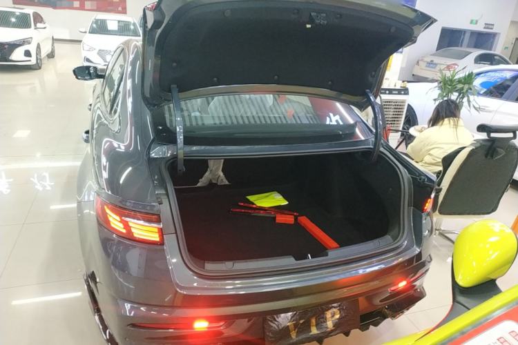 Used Geely Auto Preface 2025 Dongfang Yao 1.5TD Kunlun Edition
