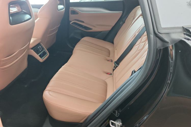 Used BYD Song L EV 2025 Intelligent Driving Version 662 km LiDAR Excellence Edition
