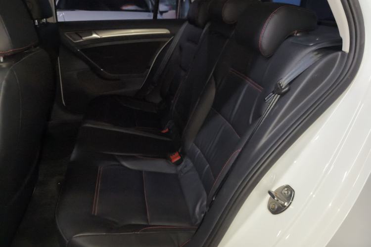 Used Volkswagen Golf 2016 230TSI Automatic Comfort Version
