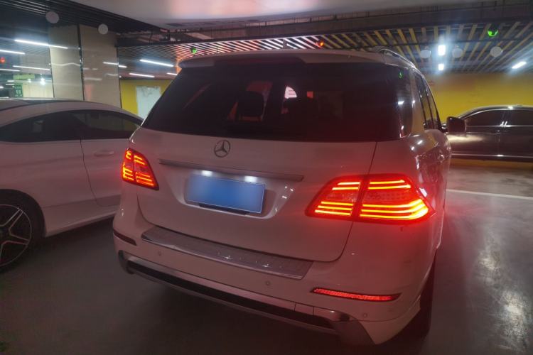 Used Mercedes-Benz M-Class 2014 ML 400 4MATIC Dynamic Model
