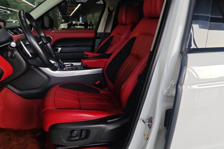 Used Land Rover Range Rover Sport 2022 3.0 L6 YAO Black Edition
