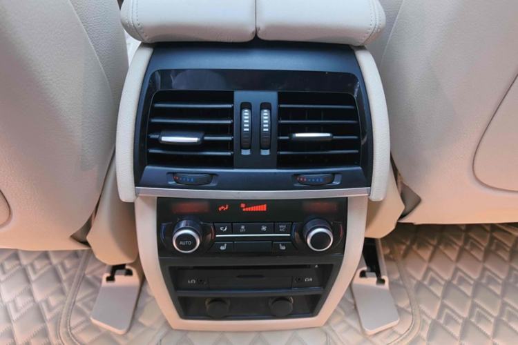 Used BMW X5 2014 xDrive50i M Sport Edition
