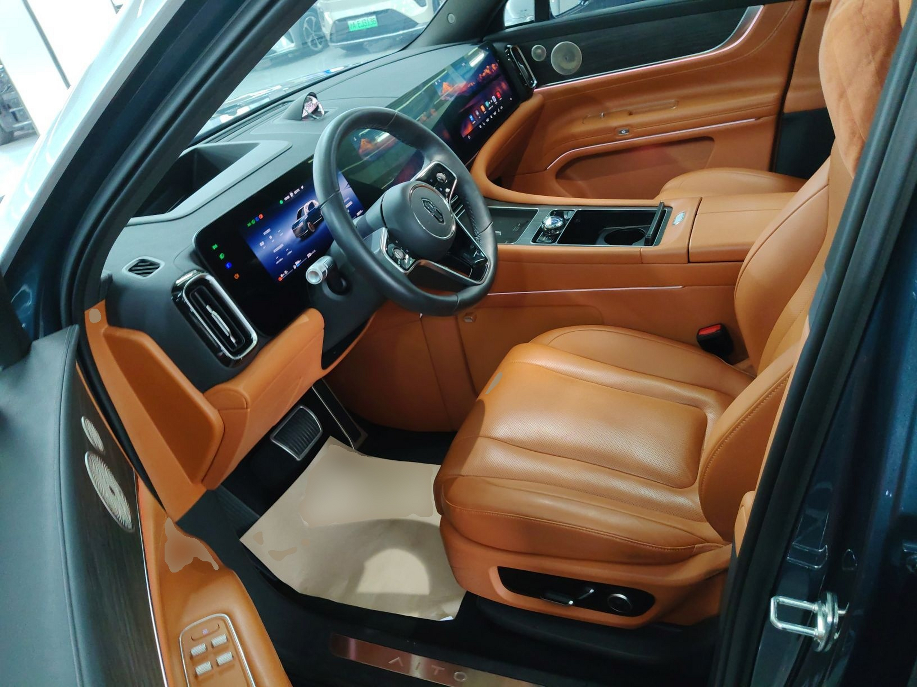 Переднее сиденье в автомобиле